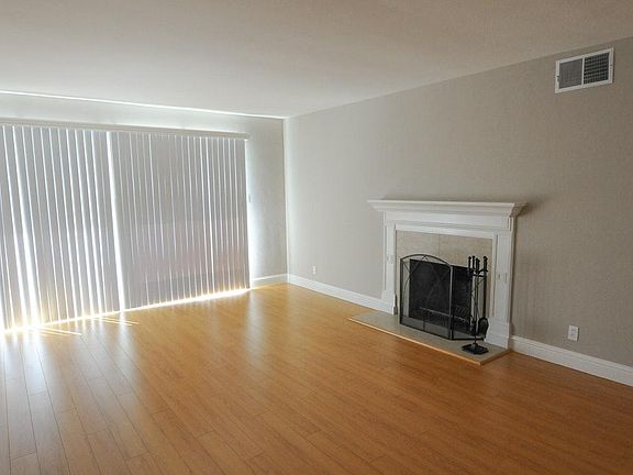 5th image of 414 N Fernwood Cir