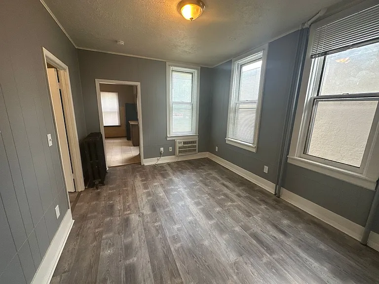 418 Dunbar Ave — Photo 7
