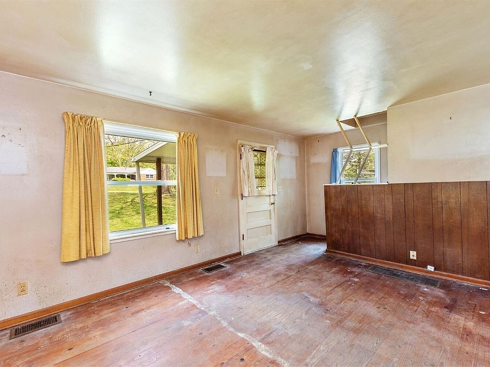 300 Chapel Rd, Amelia, OH 45102 MLS 1787906 Zillow