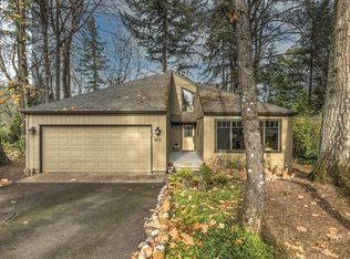 8115 SW Hemlock St, Portland, OR 97223