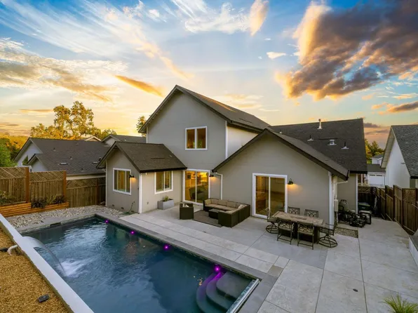 4842 Carriage Lane, Santa Rosa, CA 95403