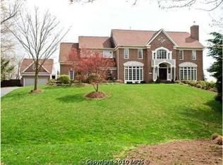 11201 Bright Pond Ln, Reston, VA 20194