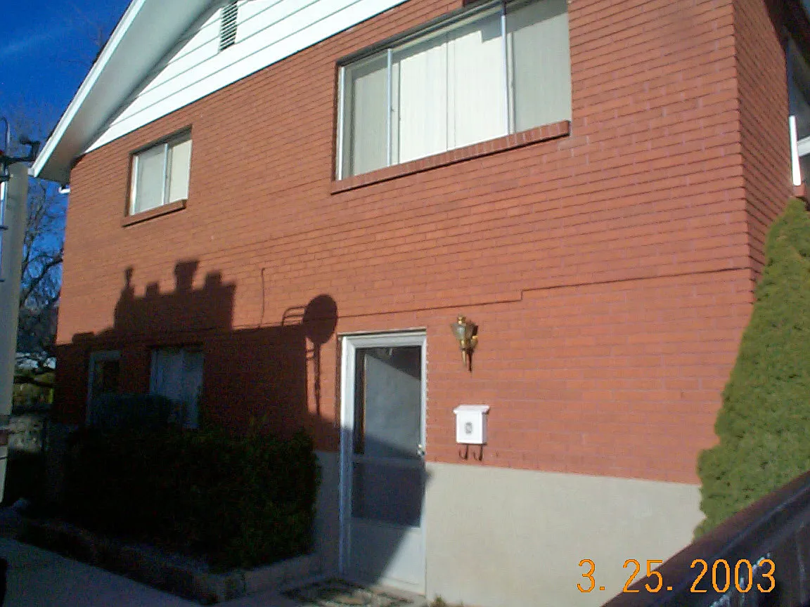 335 E 1950 S — Photo 2