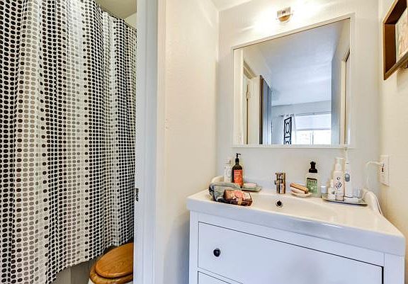 4th image of 2412 Richcreek Rd #205