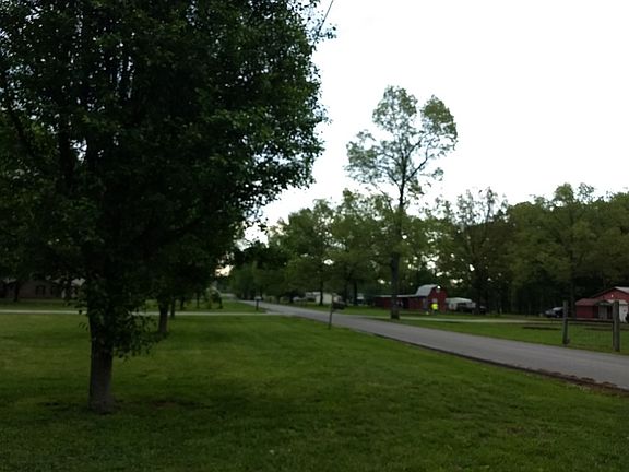 5th image of 851 Parker Dr