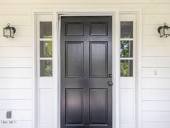 4th image of 419 Bristol Road
