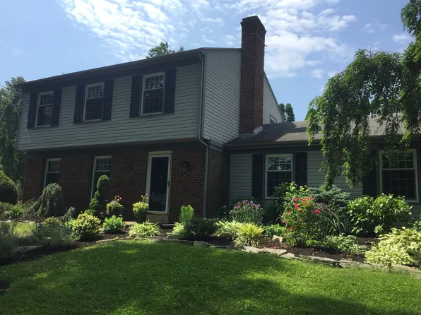 240 Glenn Rd, Camp Hill, PA 17011