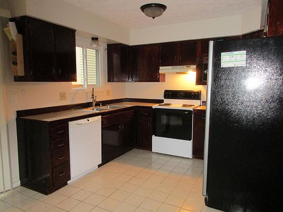 5th image of 6686 Canaan Cir