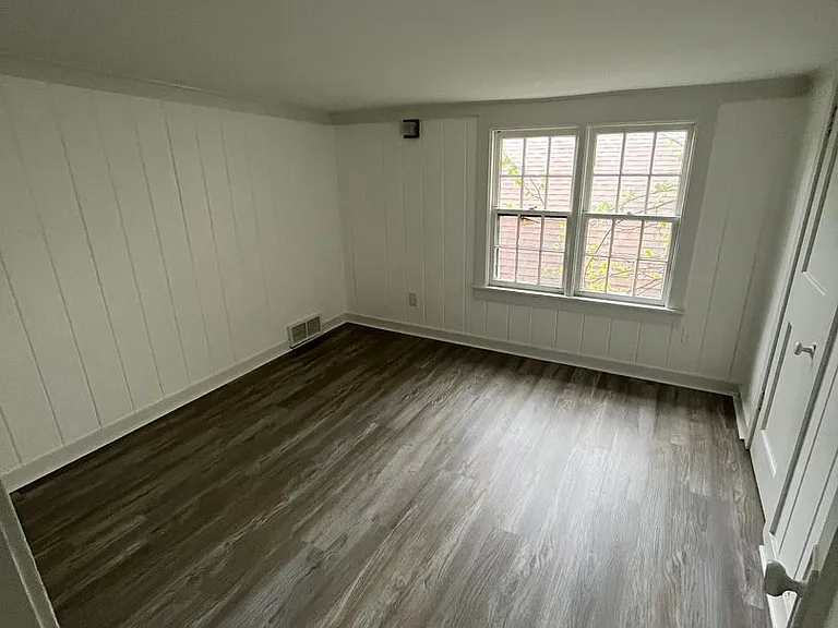 330 King St — Photo 12