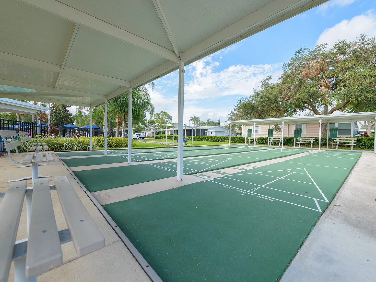 Kings Pointe — Photo 2