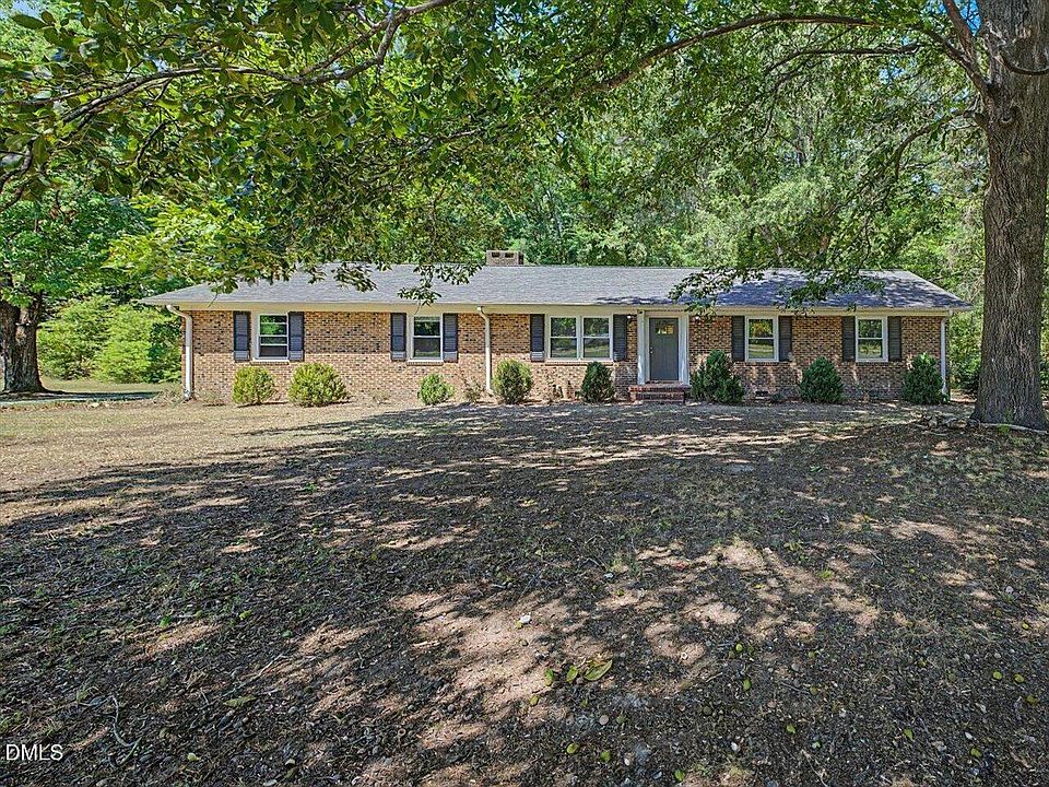 1st image of 2509 Farrington Point Rd