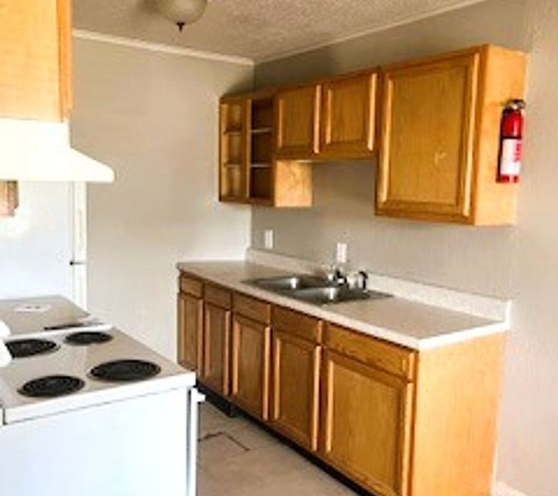1st image of 309 S 3rd St #10