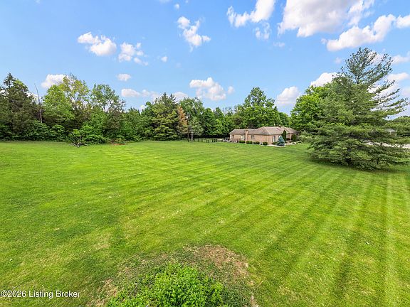 3rd image of 43 Briarcliff Ct