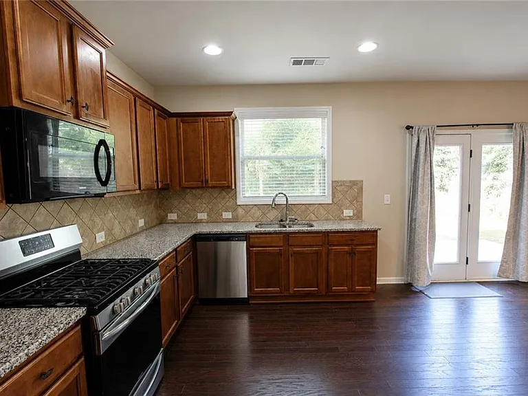5817 Park Point — Photo 14
