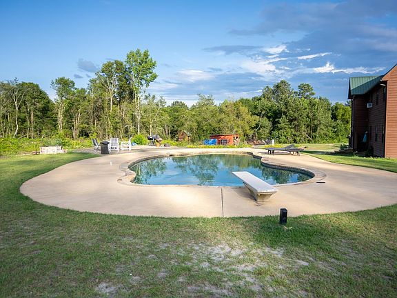 14th image of this home