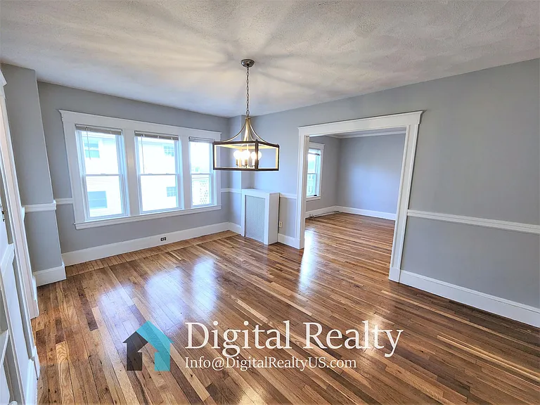 98 Irving St — Photo 4