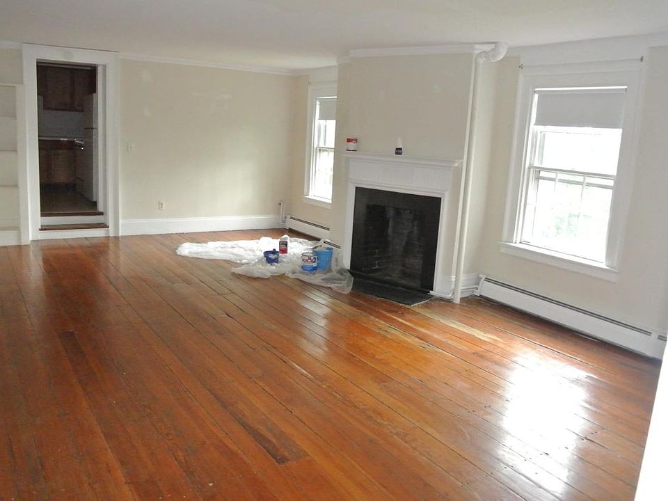 2nd image of 77 Williams St APT 3