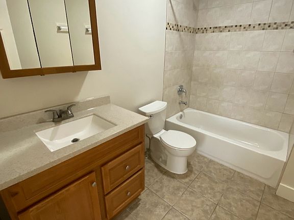 5th image of 1121 Fillmore St NE #A