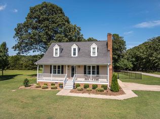 2105 Huntsbridge Dr, Clayton, NC 27520