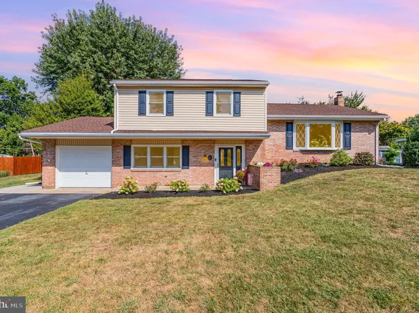 4 Big Horn Ave, Mechanicsburg, PA 17055