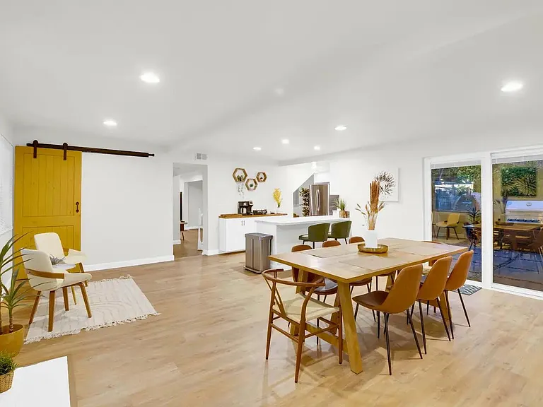 5475 Connecticut Ave — Photo 17