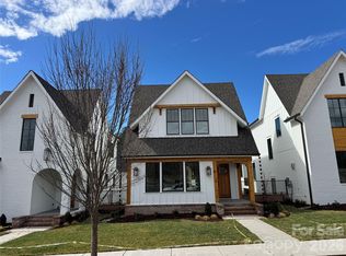 610 Walnut St, Davidson, NC 28036