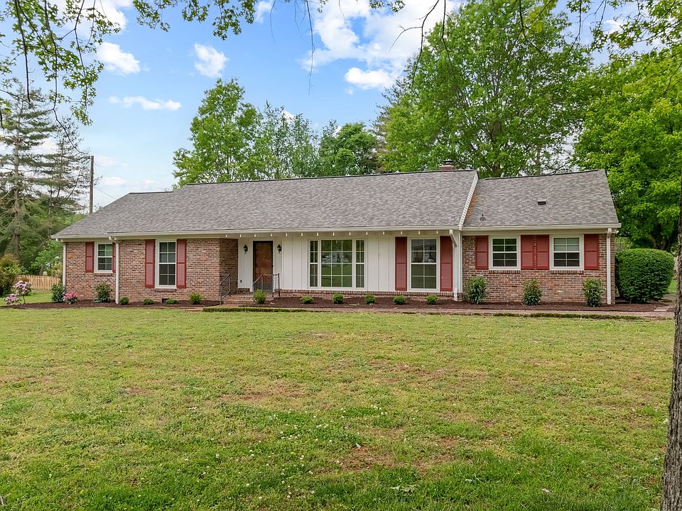 1st image of 1937 Rosewood Valley Dr