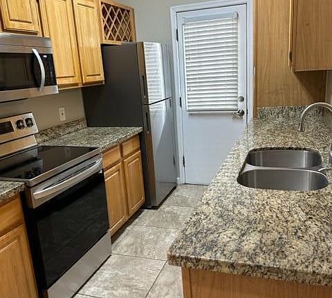 3rd image of 2929 W Yorkshire Dr Unit 1105