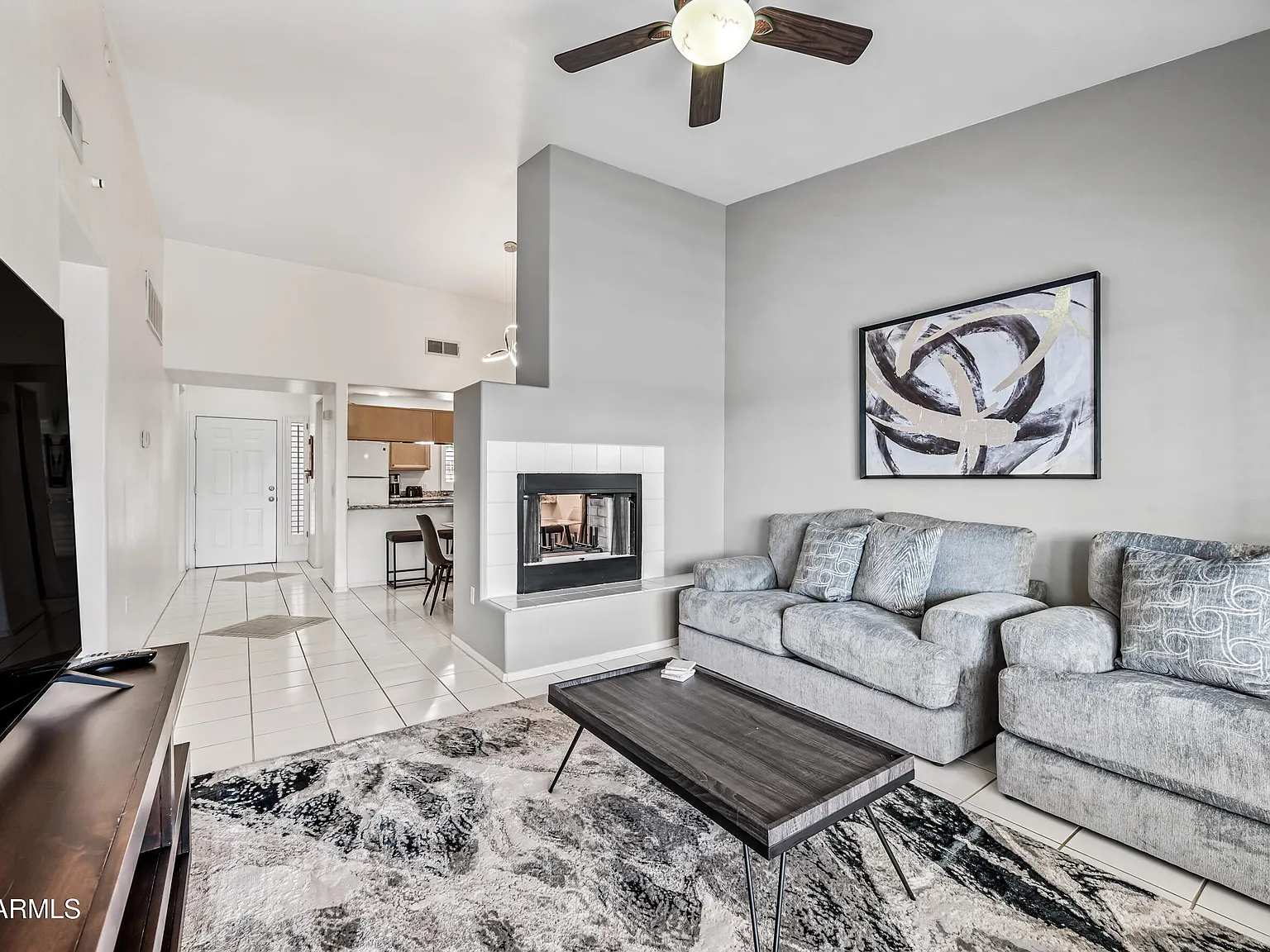 2 bed, 2.0 bath, 1066 sqft, $2,200 — Photo 1