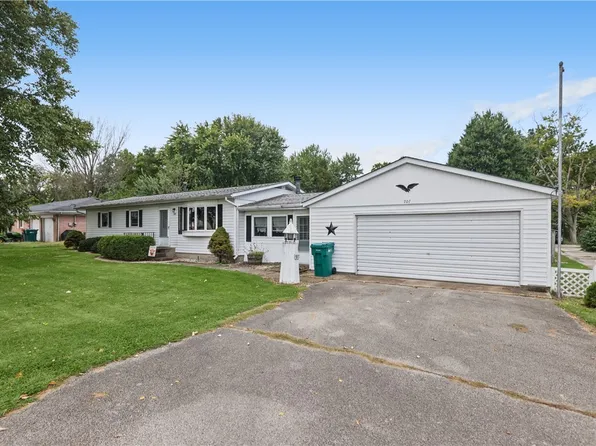 707 S Airport Rd, Decatur, IL 62521