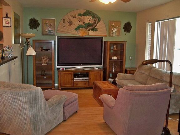 2nd image of 211 Clydesdale Ln