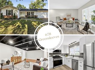 678 Greensleeves Dr, Fenton, MO