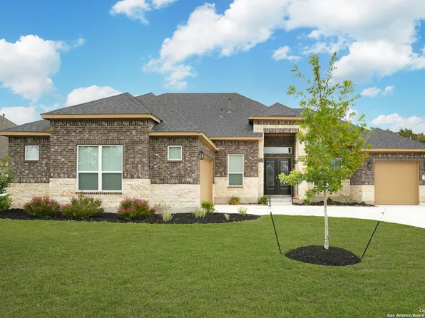 429 Englewood Ln, Castroville, TX 78009