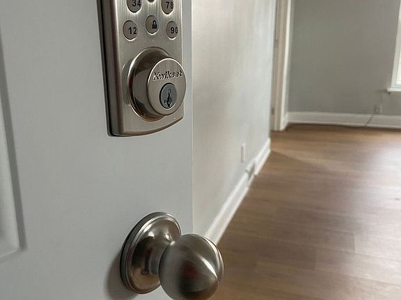 2nd image of 1515 Franklin Park S #C11