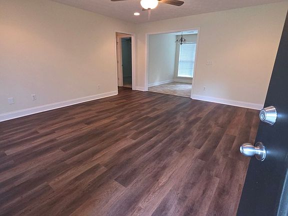 5th image of 22 Shadowridge Ln