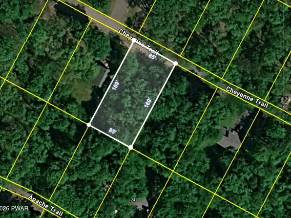 27 Cheyenne Trl, Gouldsboro, PA 18424
