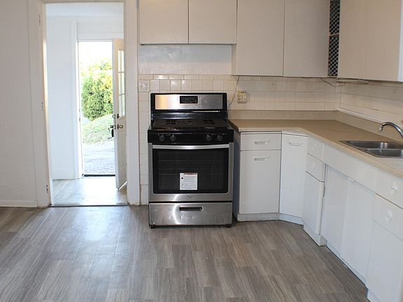2nd image of 2640 Ashton Ln
