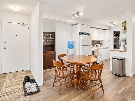 2nd image of UNIT 108-802B Kingsmere BOULEVARD