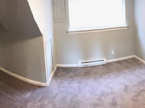5th image of 5515 8th Ave NW