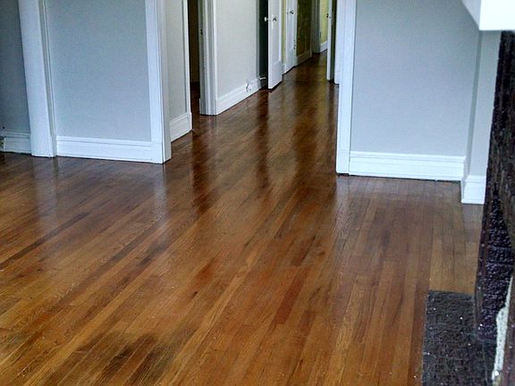 2nd image of 5052 N Ashland Ave
