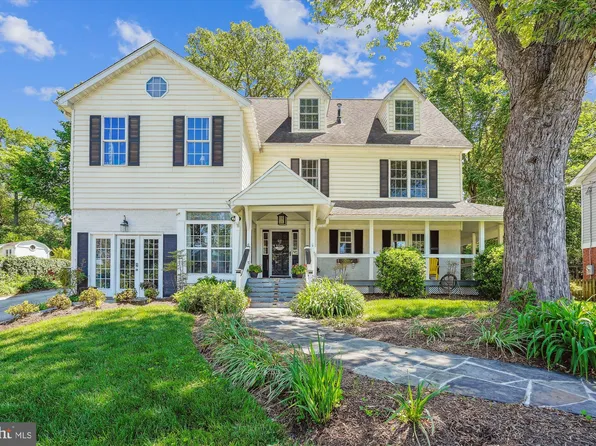 2705 N Venable St, Arlington, VA 22213