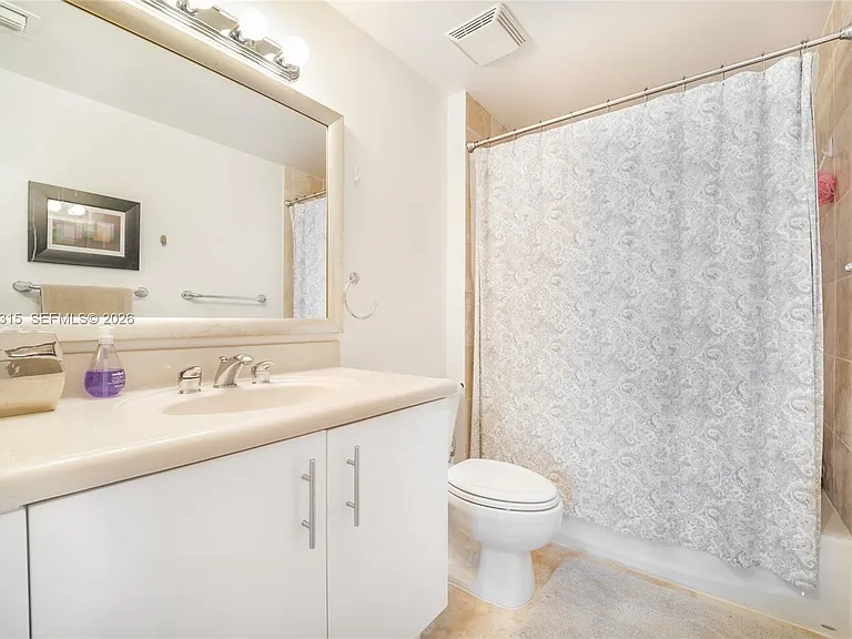 7910 Harbor Island Dr #801 — Photo 10