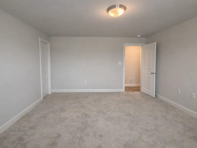 1211 Ashe Meadow Dr — Photo 36