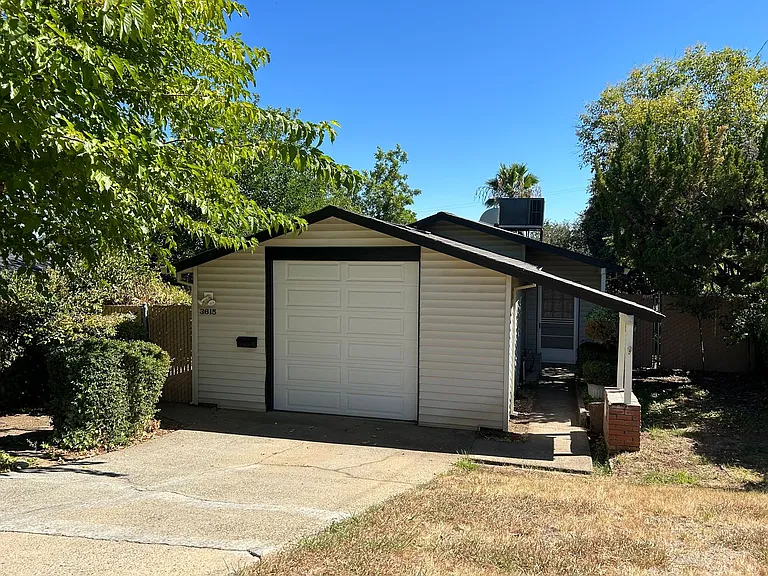 3615 Stauss Ave — Photo 1