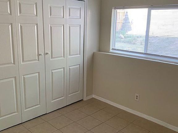 4th image of 2906 Straus Ln APT B