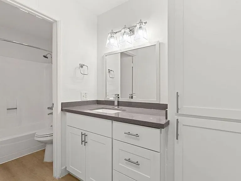 Bevia Apartments — Photo 10