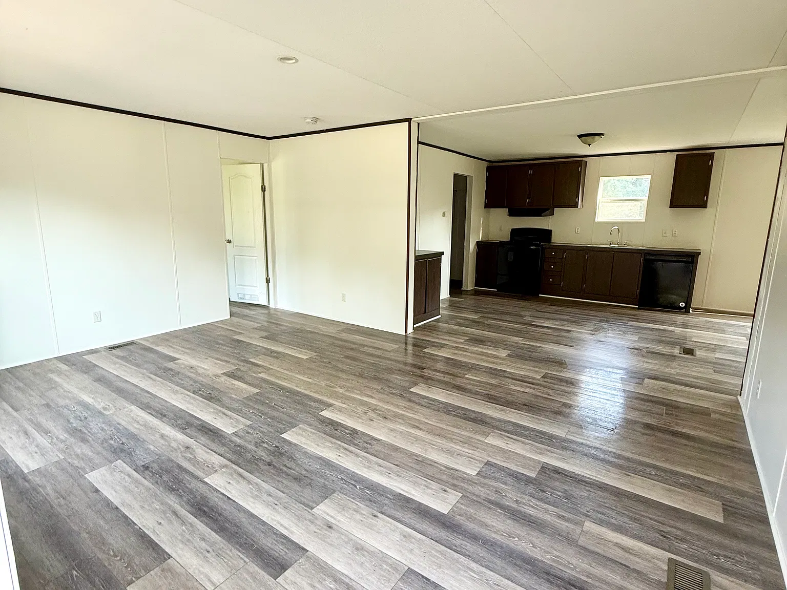 4 bed, 1568 sqft, $1,395 — Photo 3