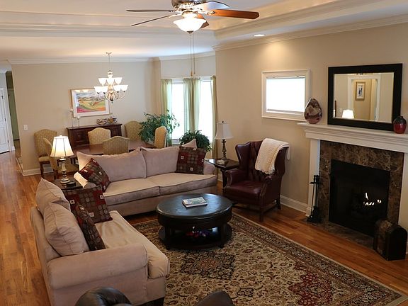 5th image of 12789 Southampton Cir