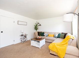 3301 Cabot Dr, South Bend, IN 46635