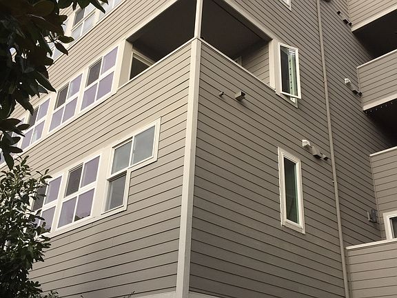 5th image of 2228 Yale Ave E APT 22